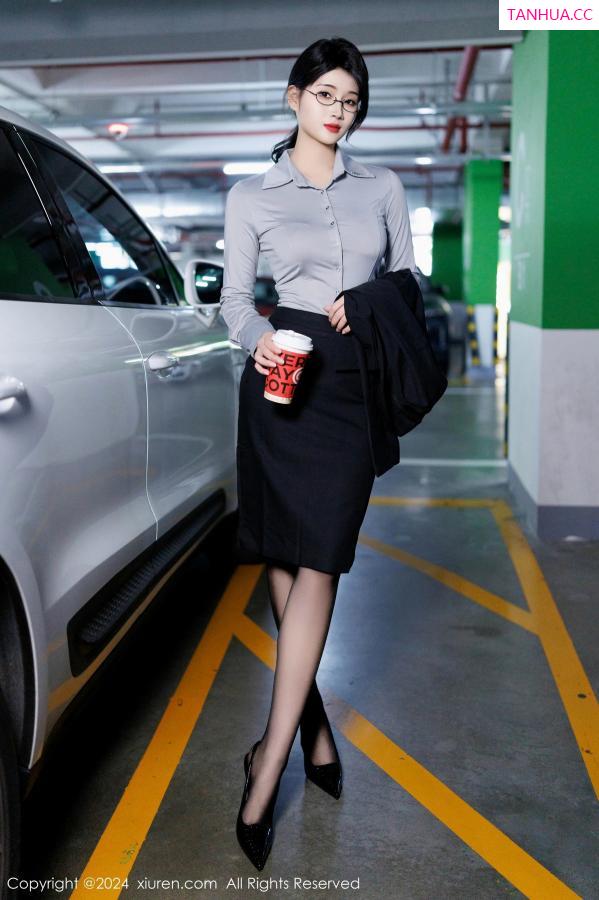   [XiuRen]高清写真图 2024.12.09 No.9567 南乔 OL美腿第6张图片